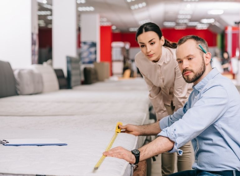 average cost of mattress at retail store