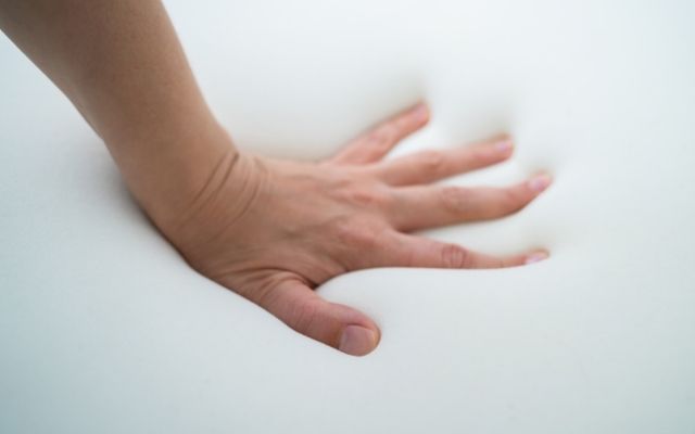 reflex foam vs memory foam
