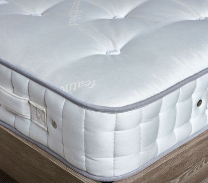 Thornton British Wool Mattress feather & black