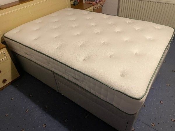 Slumberland Natural Solutions 1400 Mattress double size on bed