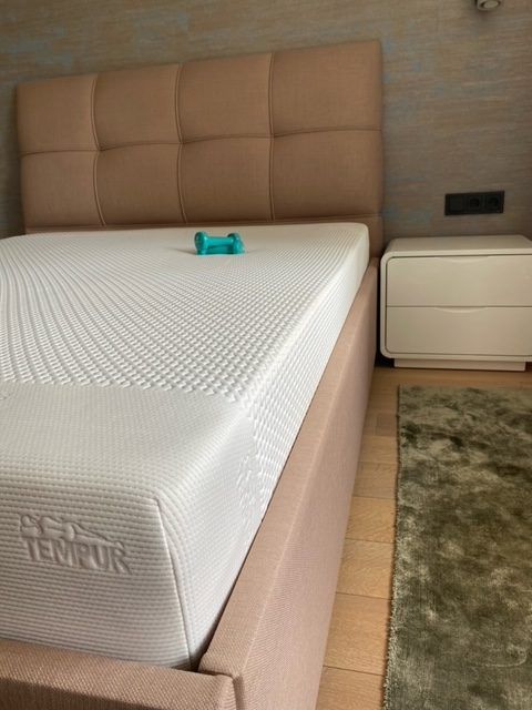 no handles on tempur mattress